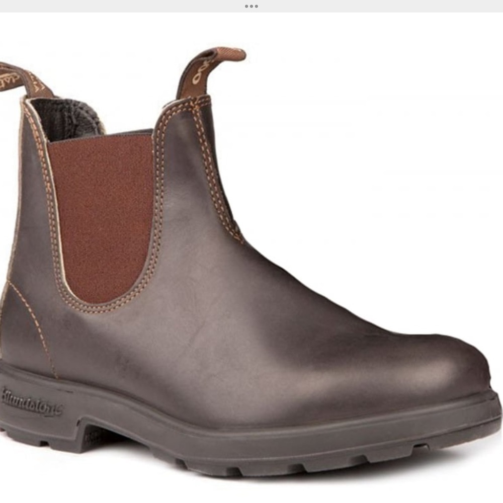 Blundstone women’s Chelsea brown boots, US size 8